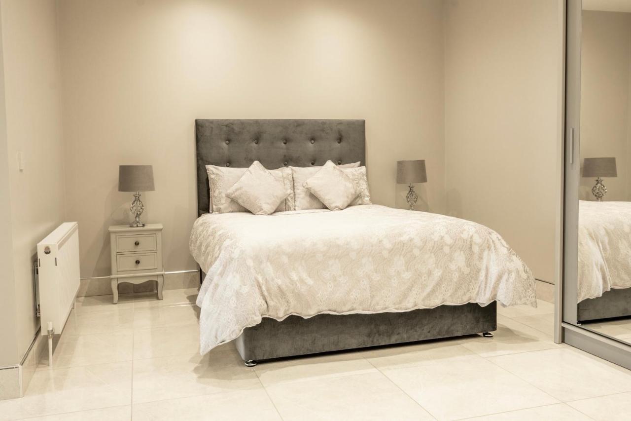 The View Apartment 2, Newry - Luxury Open Plan Apartment With City Views Buitenkant foto