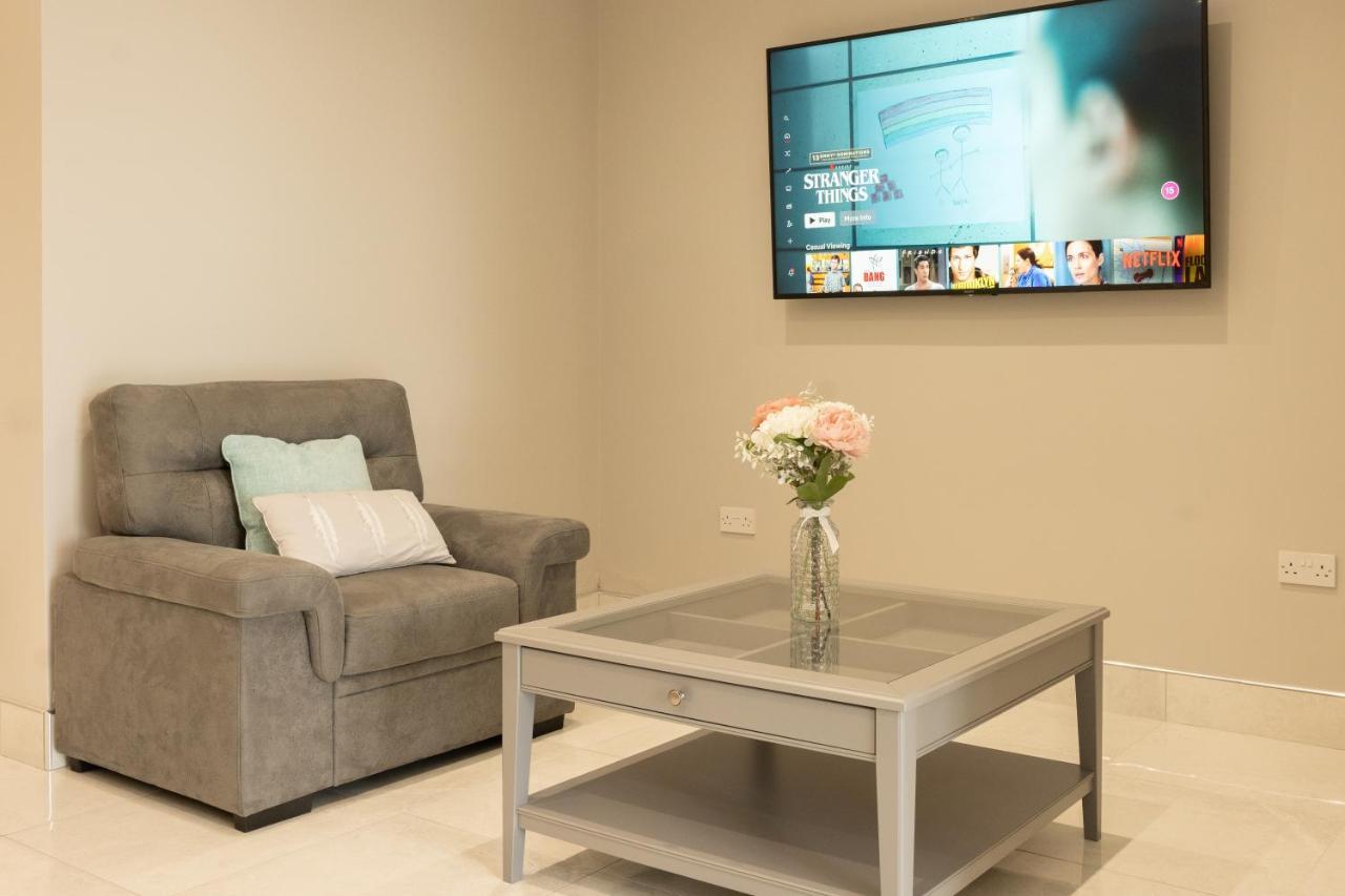 The View Apartment 2, Newry - Luxury Open Plan Apartment With City Views Buitenkant foto