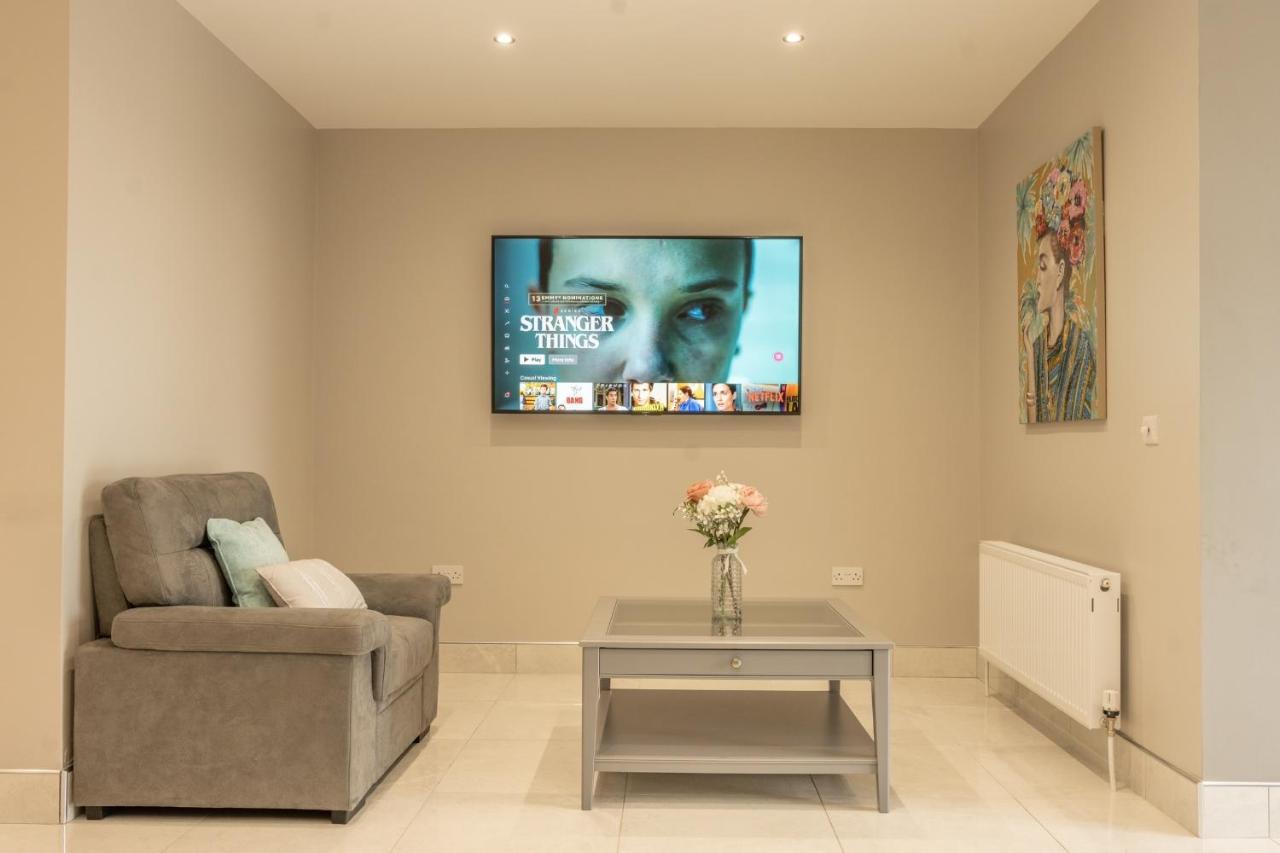 The View Apartment 2, Newry - Luxury Open Plan Apartment With City Views Buitenkant foto